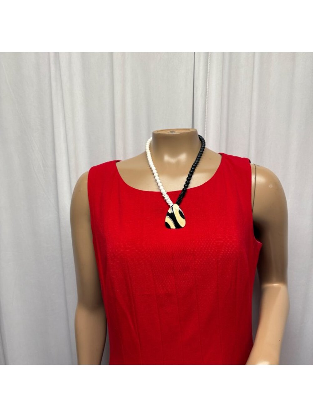 Calvin Klein Red Sleeveless Fit and Flare Dress Womens Sz 8 Classic Office Party - Picture 2 of 9